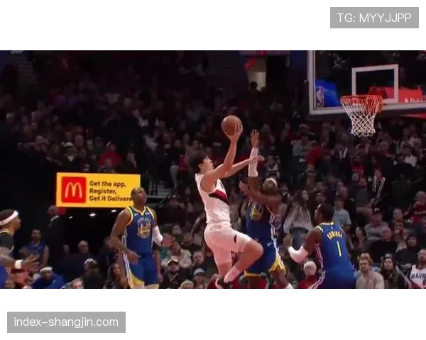 勇士逆转取胜暴露开拓者防守隐患亟待全面调整